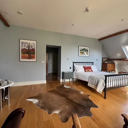 Stow House 4*