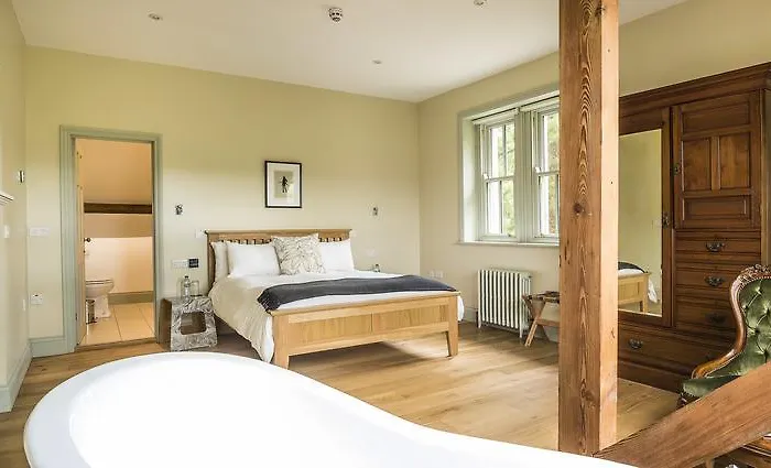 Stow House Guest house 4*